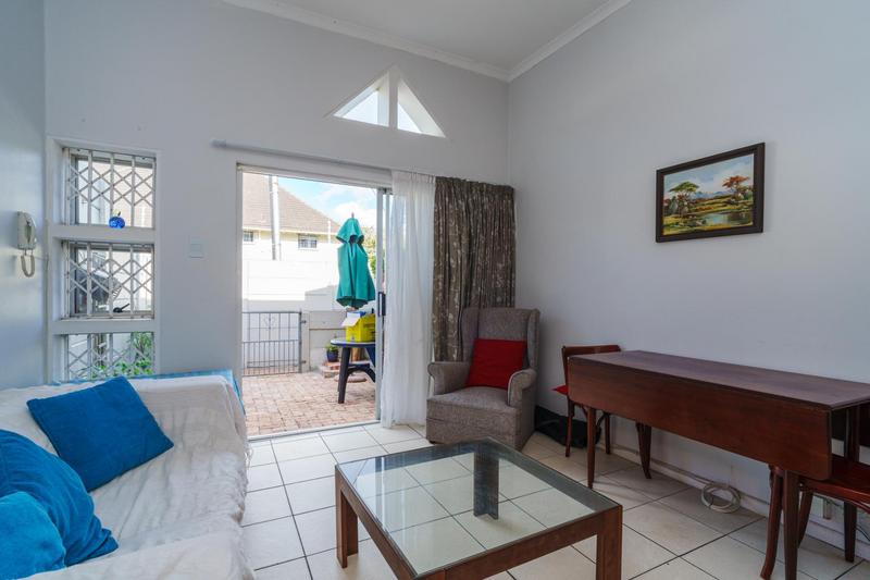 1 Bedroom Property for Sale in Kenilworth Western Cape